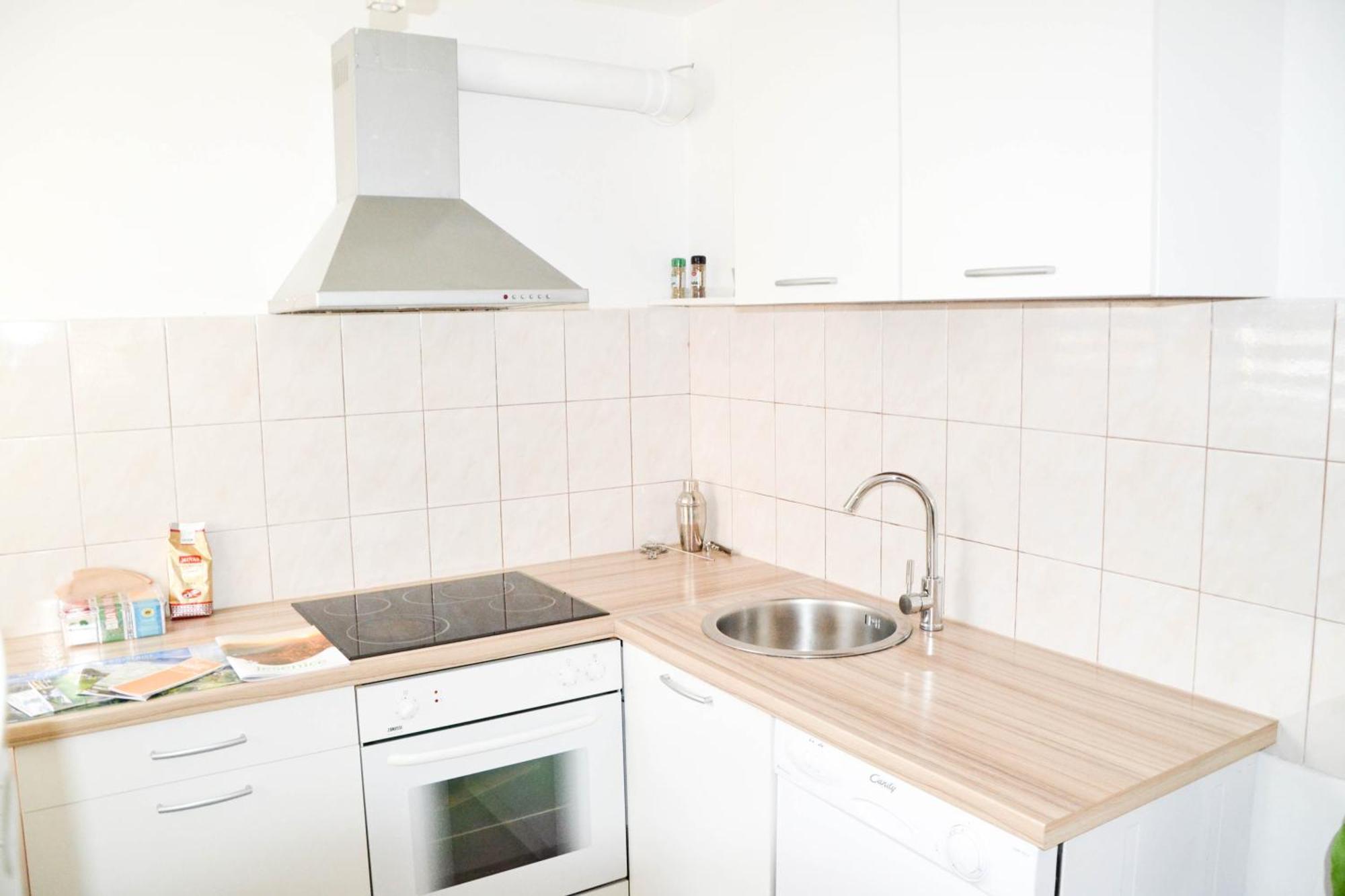 Villa Hillside Apartment Jesenice Bagian luar foto